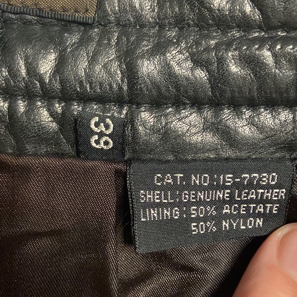 TOFFS High waisted 100% leather pants size 6M inseam 30” waist 26” flat - Picture 8 of 12